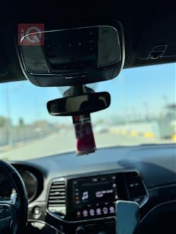 جیپ گراند شیرۆکی